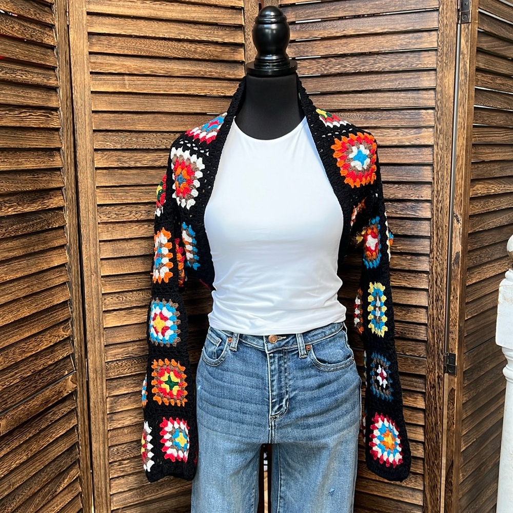 Super cute!!! Long Sleeve Crochet cropped Bolero/Shrug Sweater.